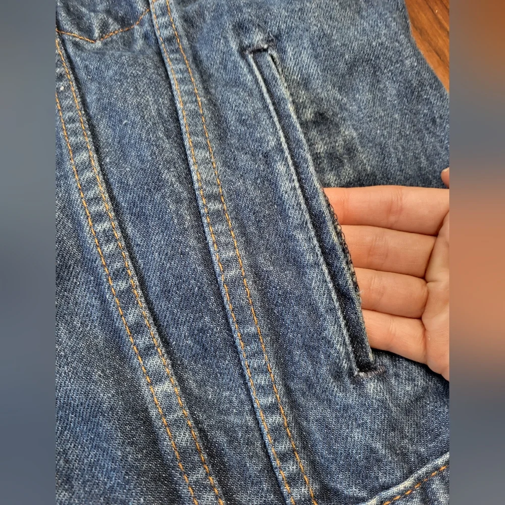 Levi's Men's 42L Medium Wash Trucker 100% Cotton Denim Jean Jacket Vintage Y2K